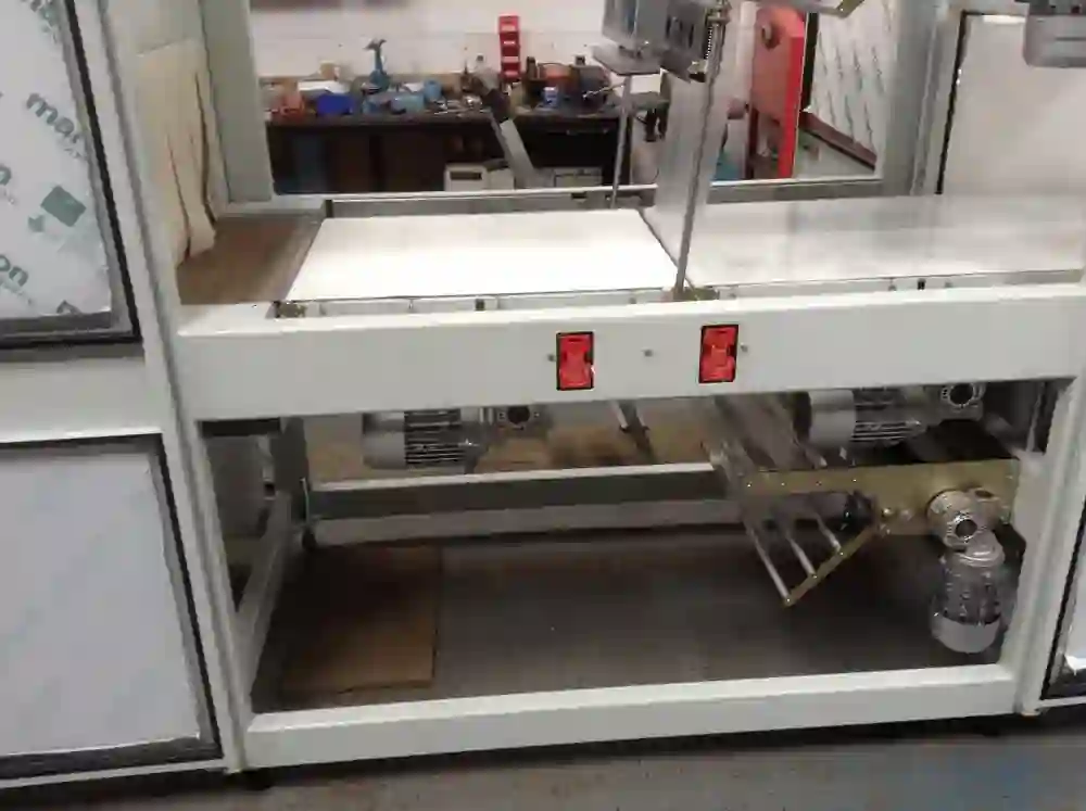 Inline Shrink Wrapping Machine