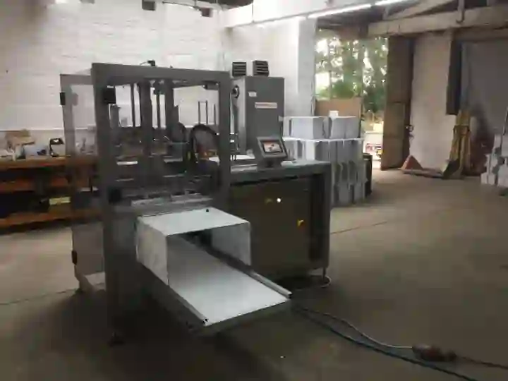 Tray Erector